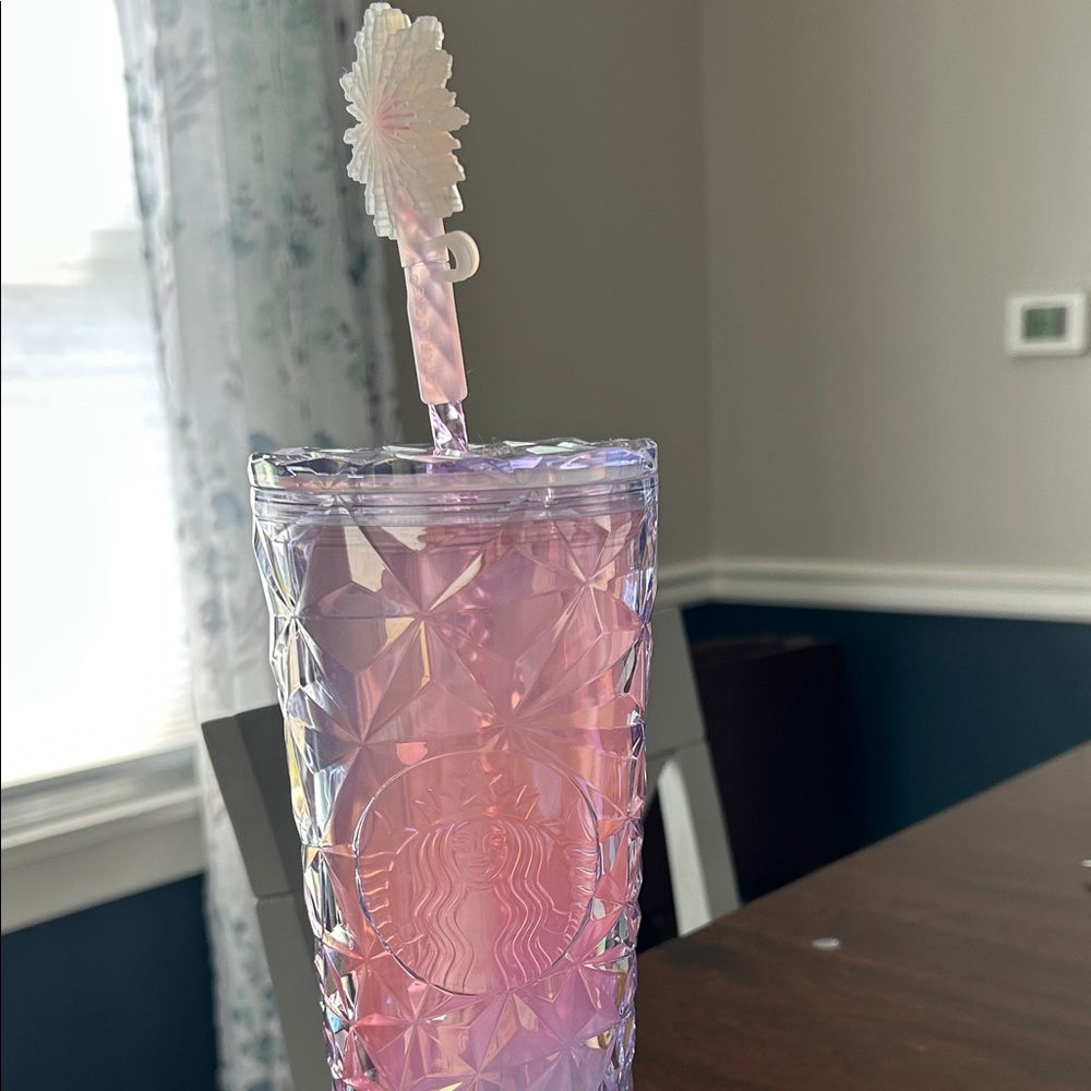 Glinda’s cup